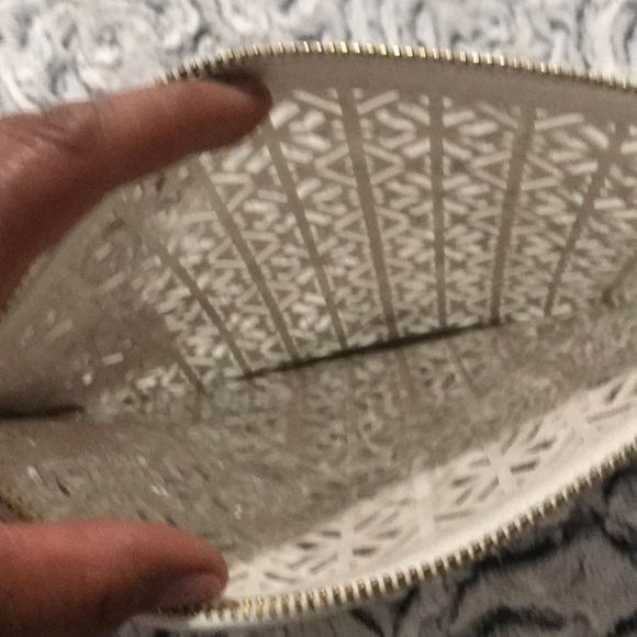 🗣LAST ONE ⭐️🆕 Tory Burch wristlet - Picture 4 of 8